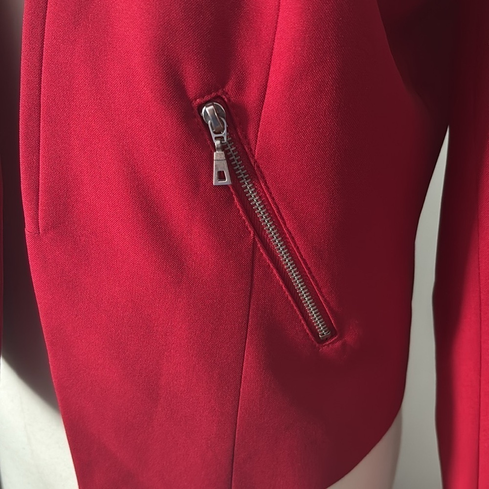 Suzy Shier Cropped Open Front Red Blazer Pointed Bottom Sz XS - Picture 2 of 7